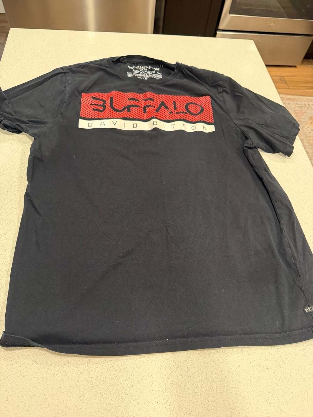 Buffalo David Bitton Black Graphic T-Shirt Red Logo Box